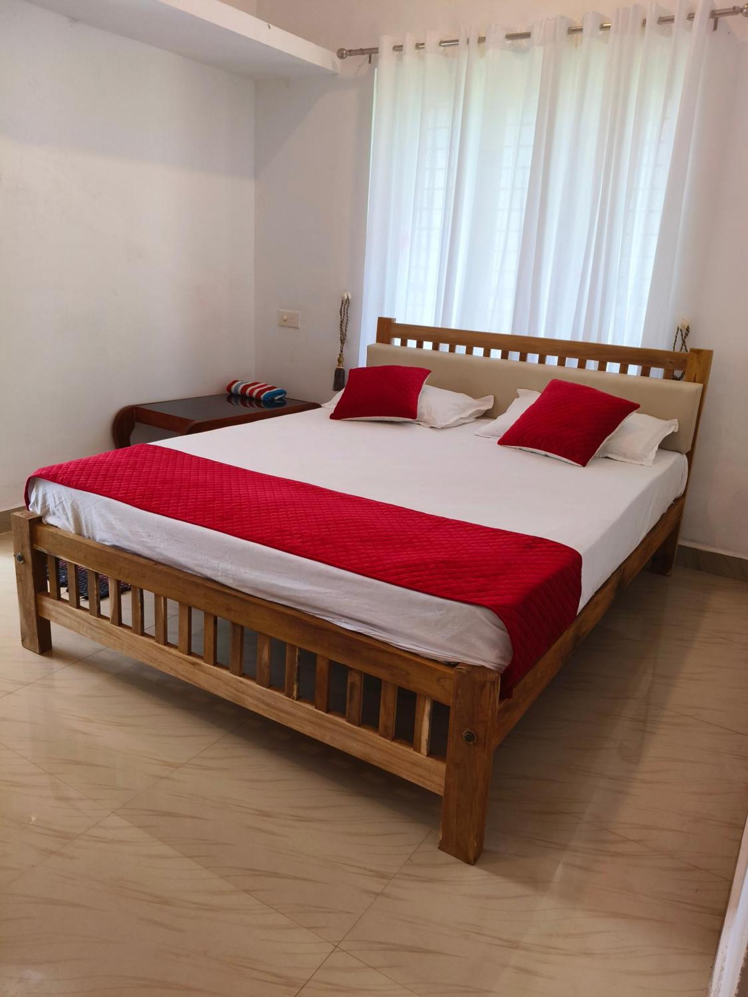 Mundro Garden Homestay Mundrothuruth Екстериор снимка