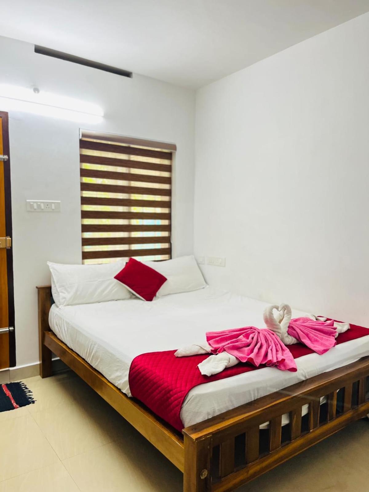 Mundro Garden Homestay Mundrothuruth Екстериор снимка