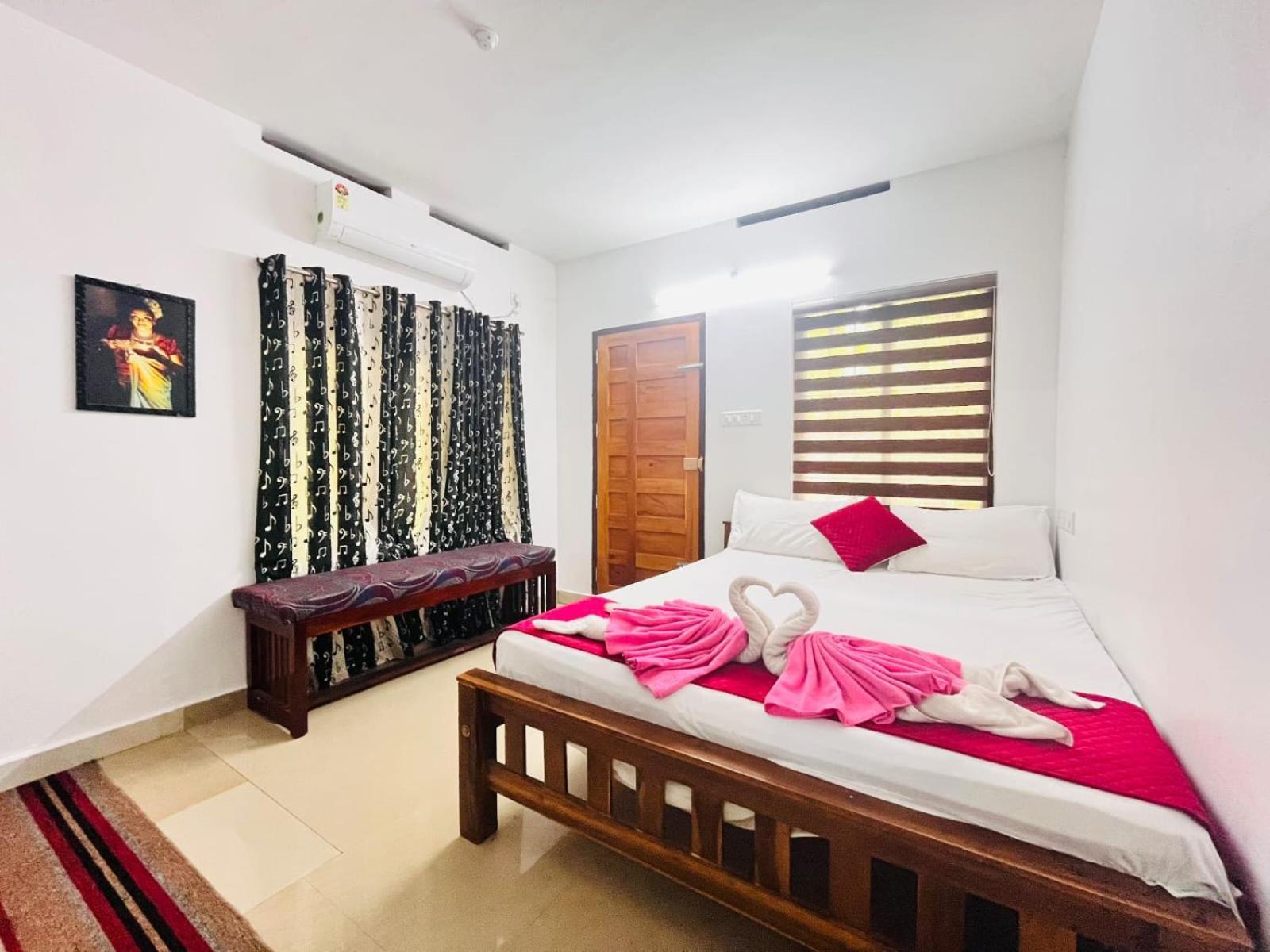 Mundro Garden Homestay Mundrothuruth Екстериор снимка